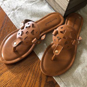 Women's Size 6 Tan Pierre Dumas Sandals